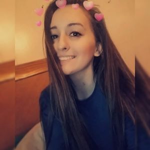 Meet your Posher, Katelyn